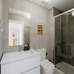 Apartament Orange House - Beautiful Two-bedroom 1d Lizbona