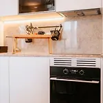 Orange House - Beautiful Two-bedroom 1d * Lizbona