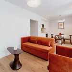 Apartament Orange House - Beautiful Two-bedroom 1d *