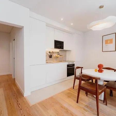 Orange House - Beautiful Two-bedroom 1d * Lizbona
