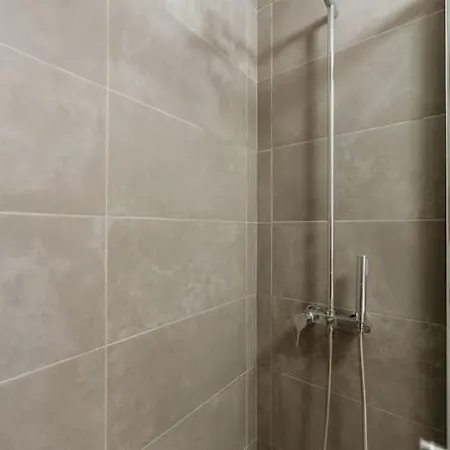 דירה Orange House - Beautiful Two-bedroom 1d *