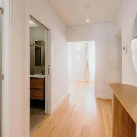Orange House - Beautiful Two-bedroom 1d * Lisbon